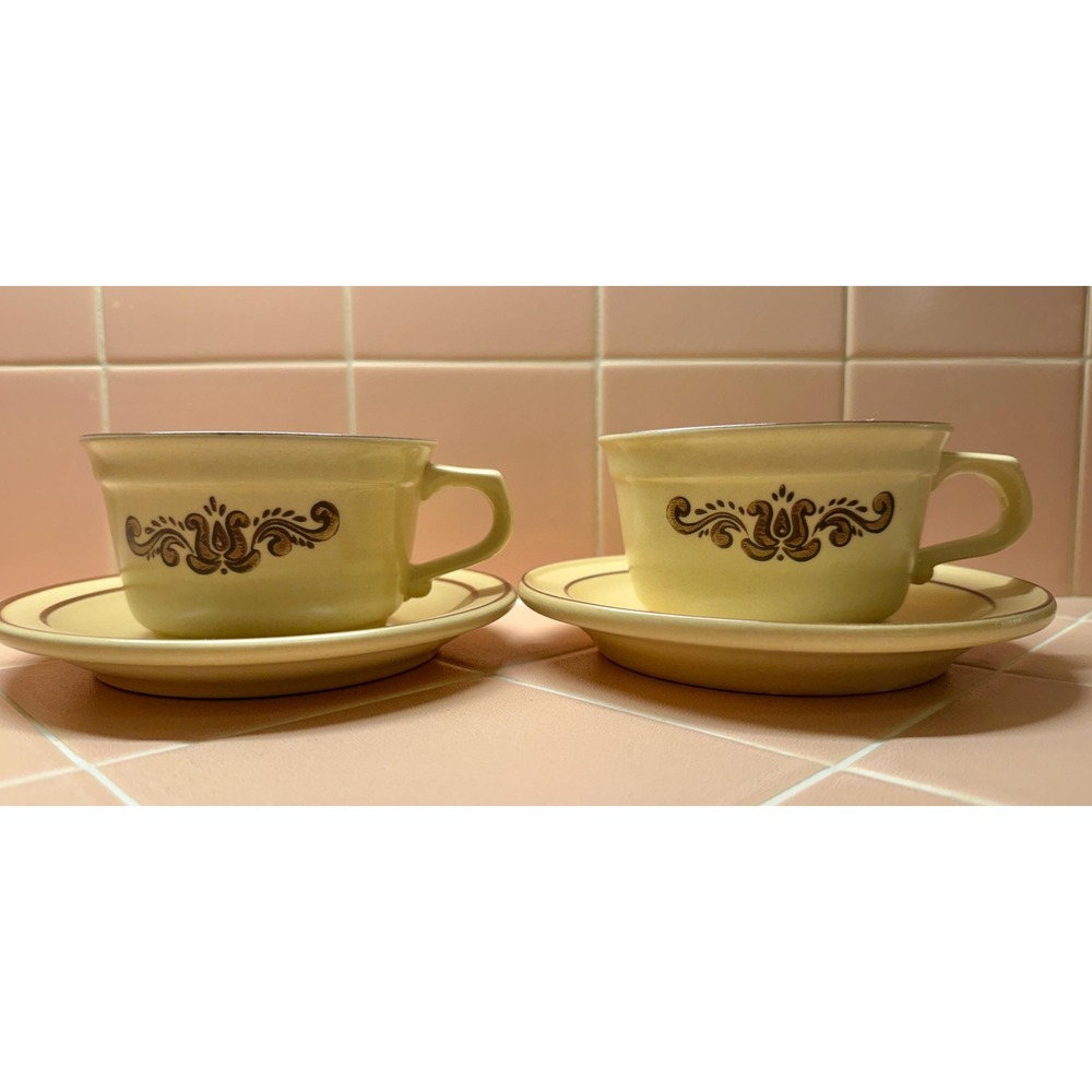 Set Of  Pfaltzgraff "Village" Flat Handle Coffee Tea Cups And Saucers EUC